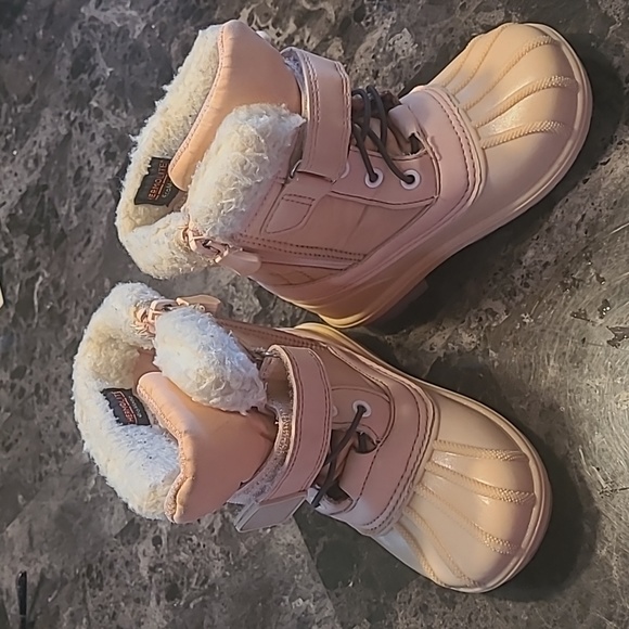 Cat & Jack Shoes Girls Toddler Size 9 Cat And Jack Pink Winter Snow